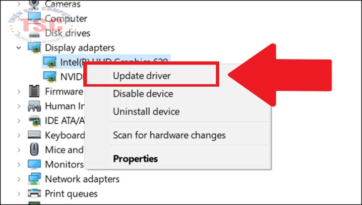 Click chuột phải vào adapter màn hình rồi chọn Update driver.